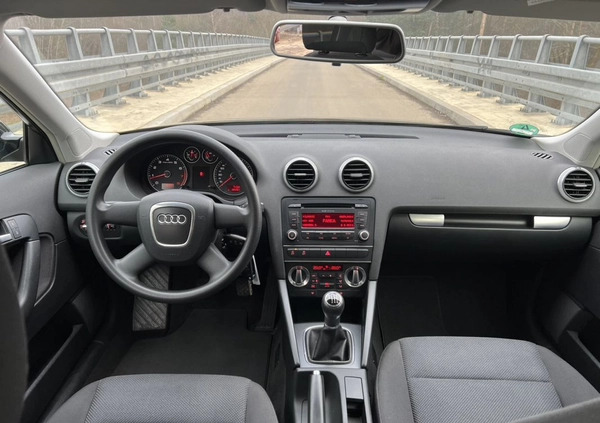 Audi A3 cena 28900 przebieg: 194000, rok produkcji 2011 z Kraków małe 137